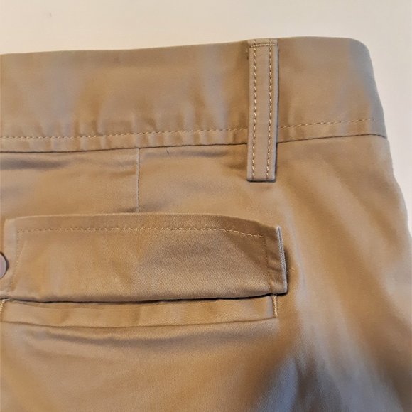 Banana Republic Bermuda Shorts Size 6 - Picture 5 of 12